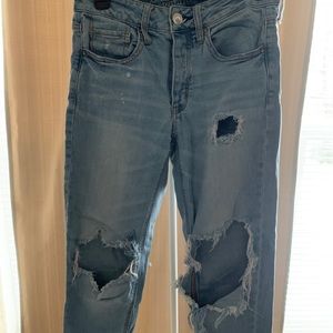 Light blue tom girl jeans, distressed